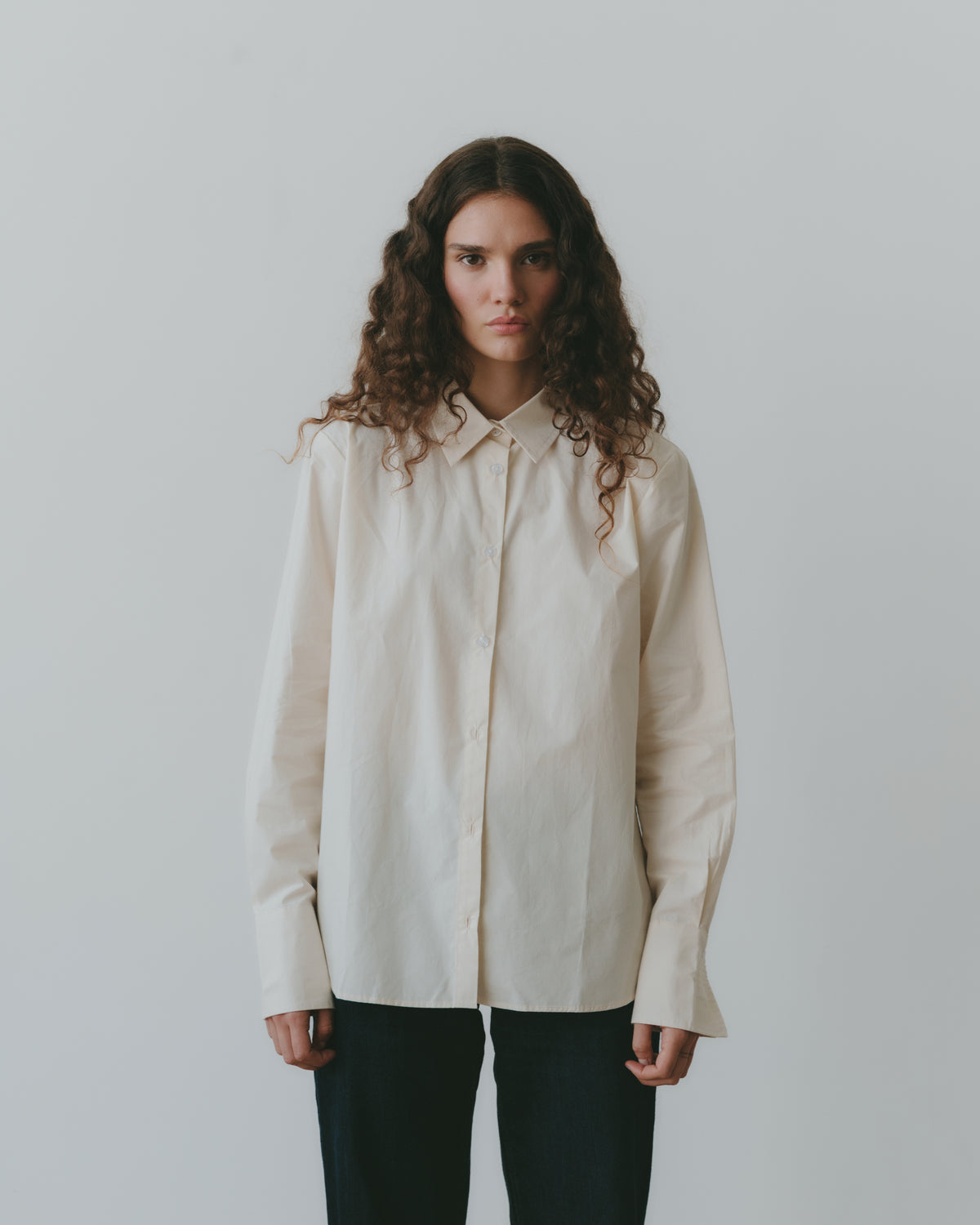 CLASSIC BUTTON-DOWN