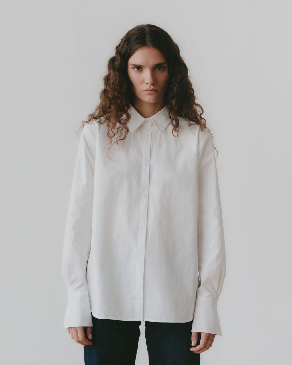 CLASSIC BUTTON-DOWN